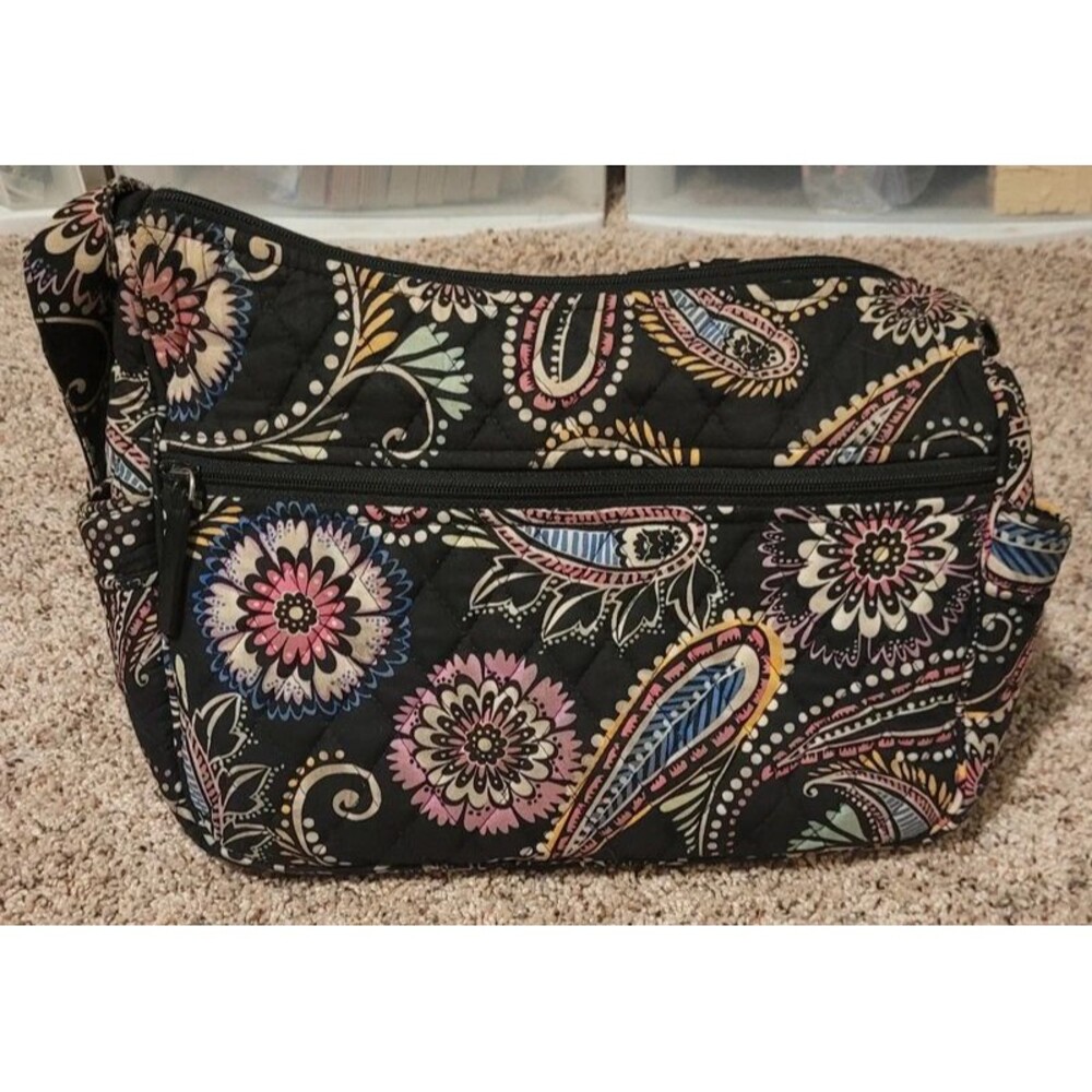 Vera Bradley Fun floral pattern purse